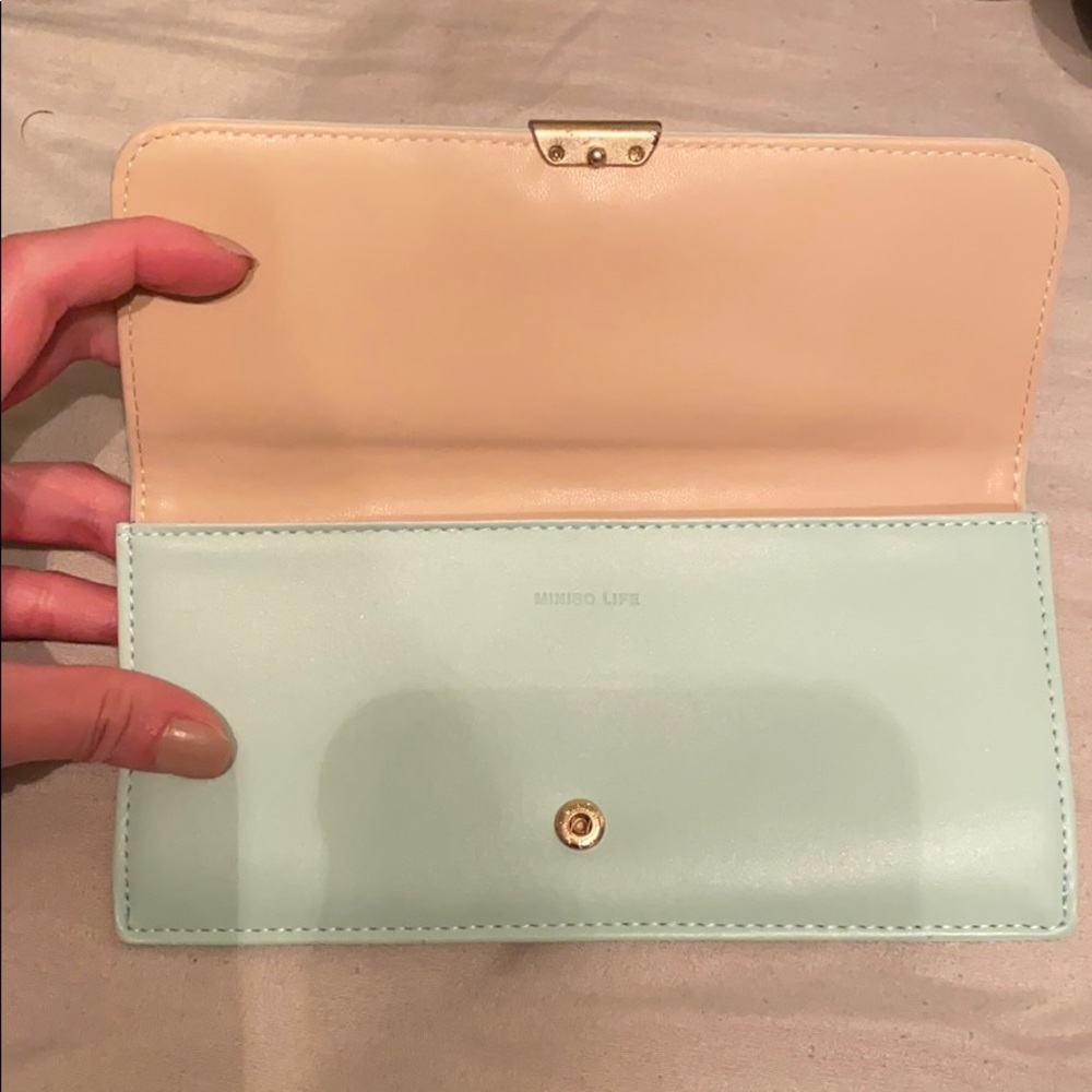 Wallet - Picture 2 of 4